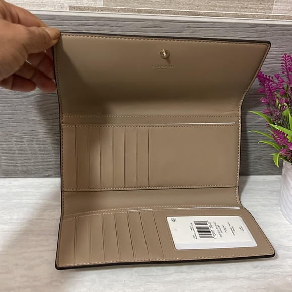 Coach Slim Trifold Wallet In Signature Canvas - Picture 6 of 8